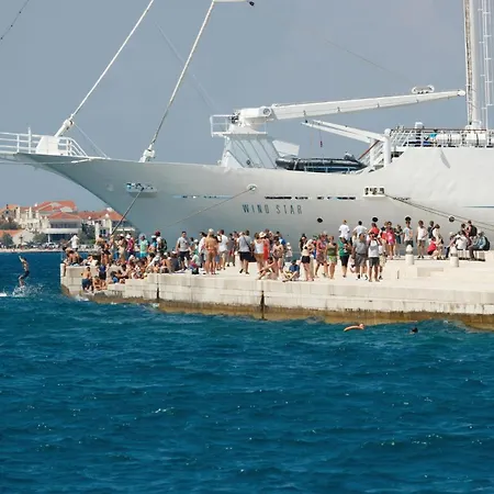 Apartman Maslenica *