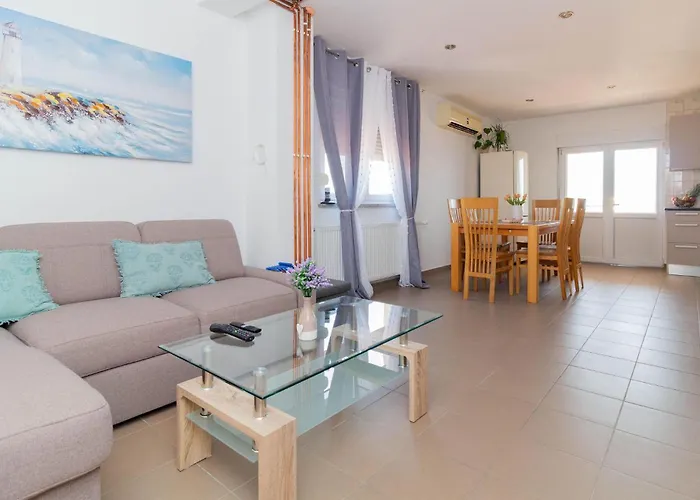Apartament Maslenica